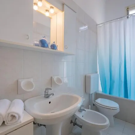 Trilocale Con Parcheggio - Pietra Ligure Apartment Exterior photo